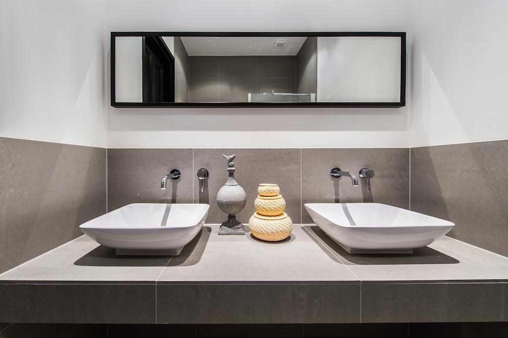 Short Stay Group Tropen Serviced Apartments Amsterdam Oda fotoğraf